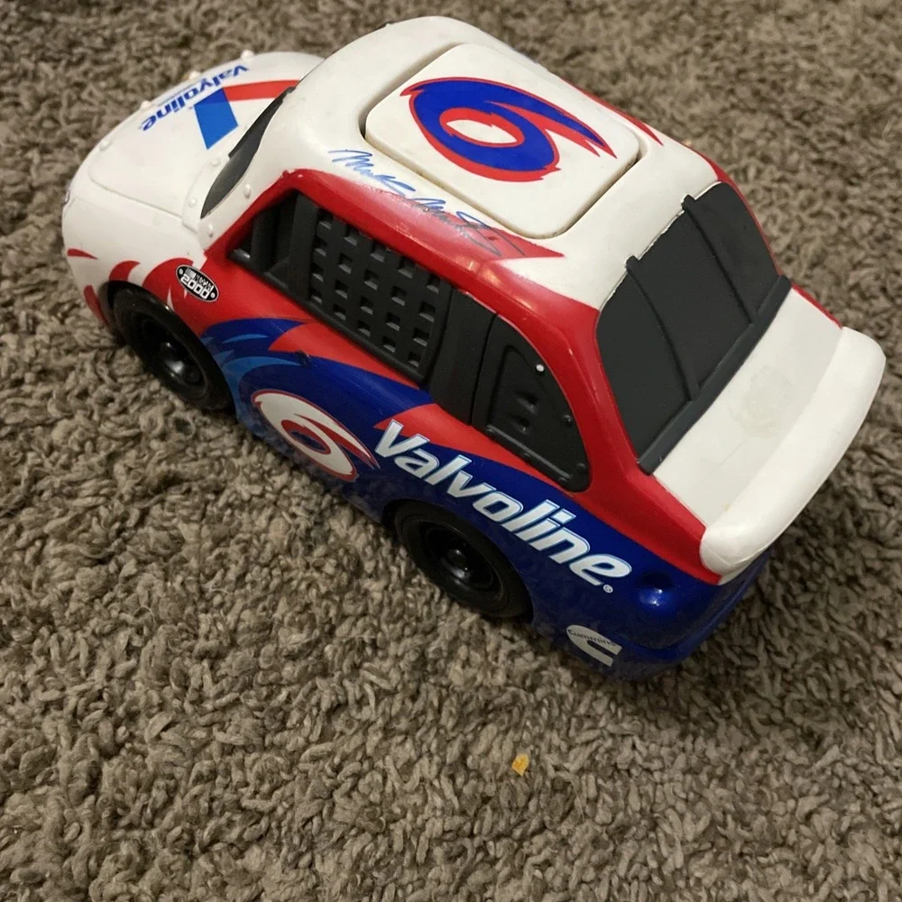 Vtg  2003 Nascar Little Racers Push N' Roll Race Car - Mark Martin‎ #6 Valvoline